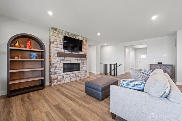 389 David Lee Court, Monroe, OH 45050