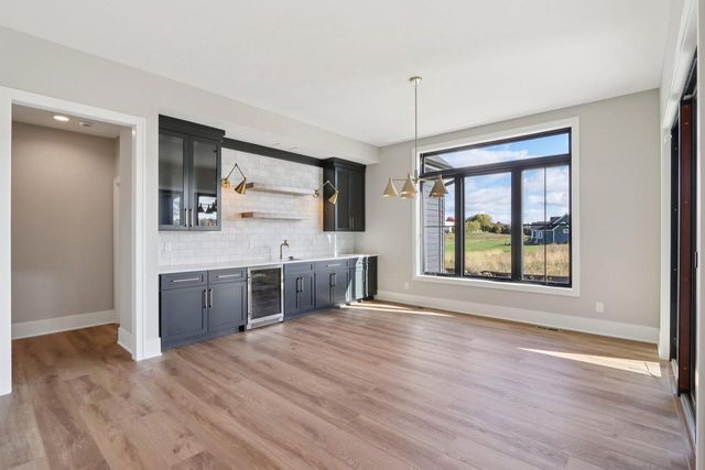 W279N6010 Serenity DRIVE, Sussex, WI 53089