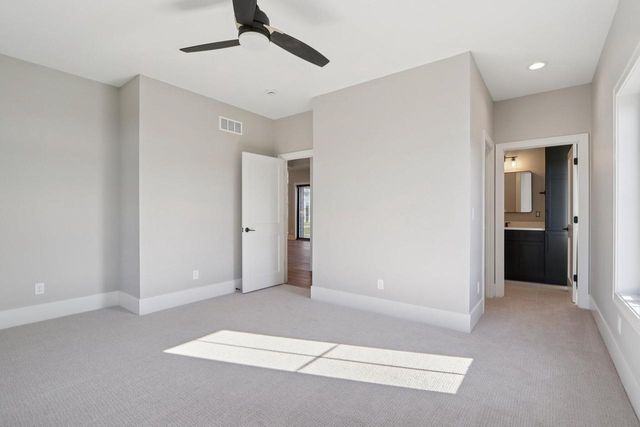 W279N6010 Serenity DRIVE, Sussex, WI 53089