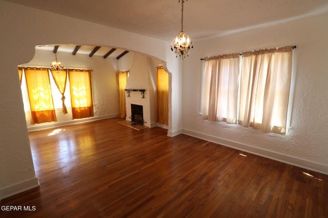 2725 GOLD Avenue, El Paso, TX 79930