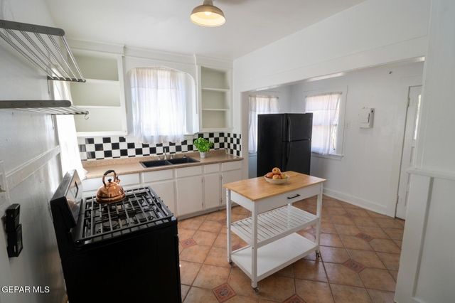 2725 GOLD Avenue, El Paso, TX 79930