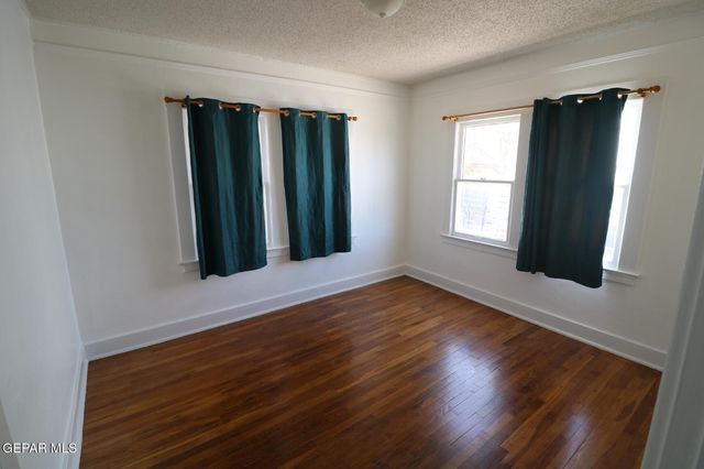 2725 GOLD Avenue, El Paso, TX 79930