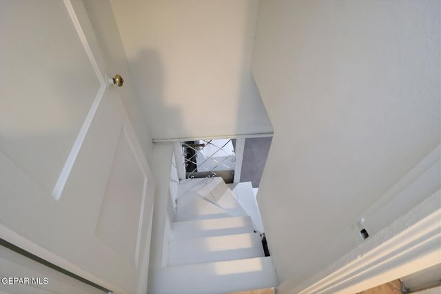 2725 GOLD Avenue, El Paso, TX 79930