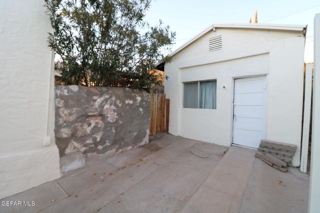 2725 GOLD Avenue, El Paso, TX 79930