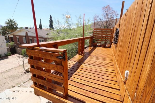 2725 GOLD Avenue, El Paso, TX 79930