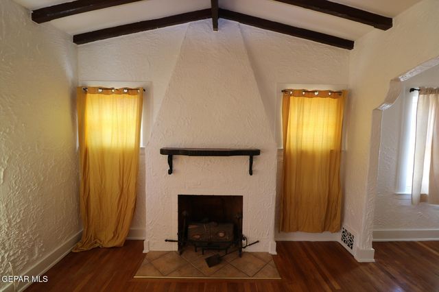 2725 GOLD Avenue, El Paso, TX 79930