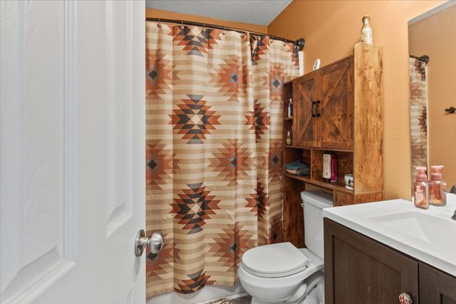 236 Tennsco Dr, Dickson, TN 37055