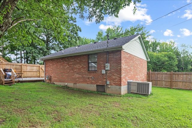 236 Tennsco Dr, Dickson, TN 37055