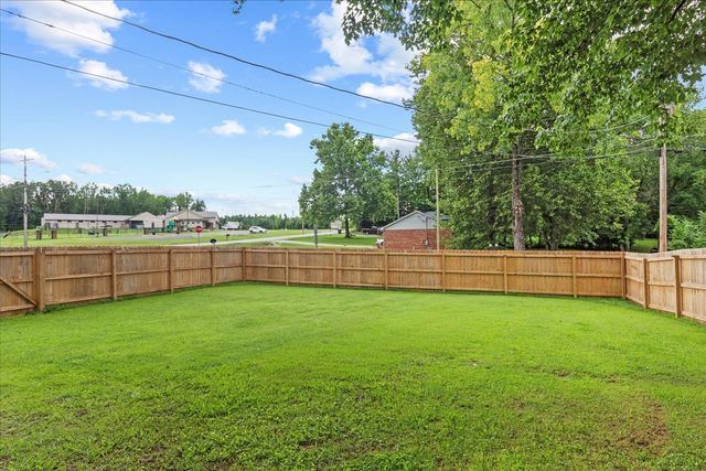 236 Tennsco Dr, Dickson, TN 37055