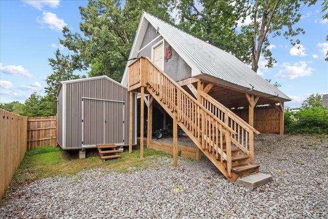 236 Tennsco Dr, Dickson, TN 37055