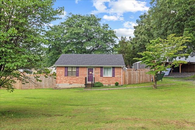 236 Tennsco Dr, Dickson, TN 37055