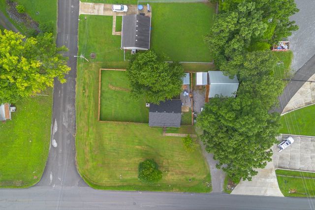 236 Tennsco Dr, Dickson, TN 37055