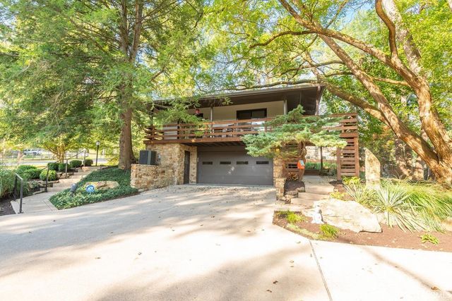 469 E Kenwood Place, Bloomington, IN 47408