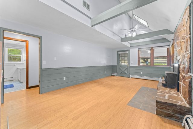 143 Hudson Rd, Stow, MA 01775