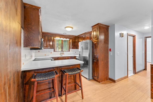 143 Hudson Rd, Stow, MA 01775