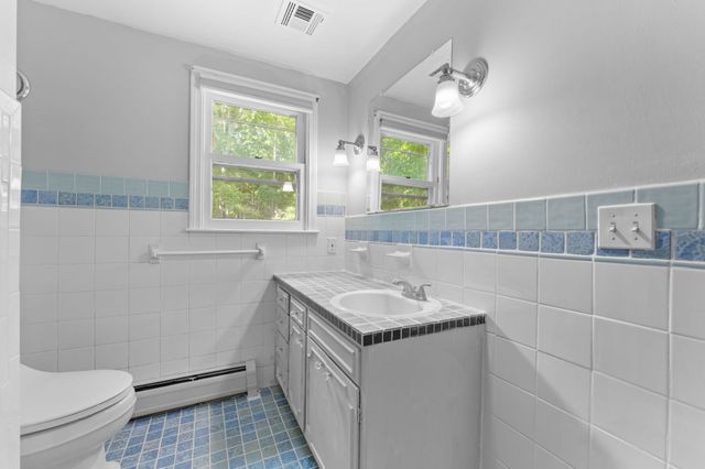 143 Hudson Rd, Stow, MA 01775
