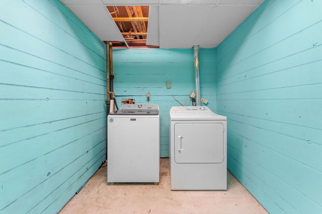 143 Hudson Rd, Stow, MA 01775