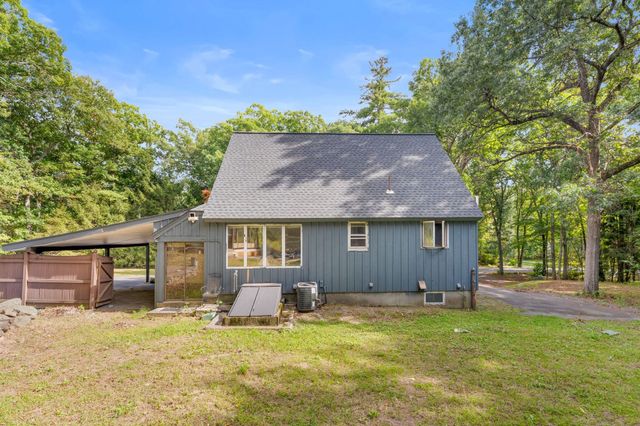 143 Hudson Rd, Stow, MA 01775