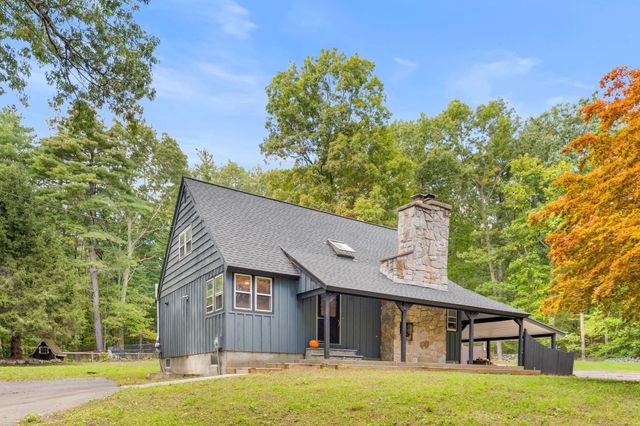 143 Hudson Rd, Stow, MA 01775