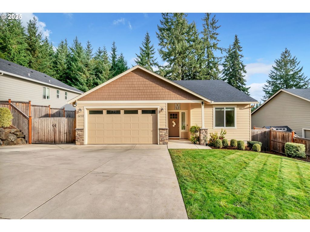 24701 NOTTINGHAM St, Veneta, OR 97487