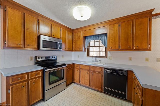 1185 Brookview Road, Germanton, NC 27019