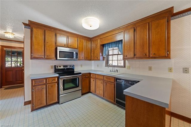 1185 Brookview Road, Germanton, NC 27019