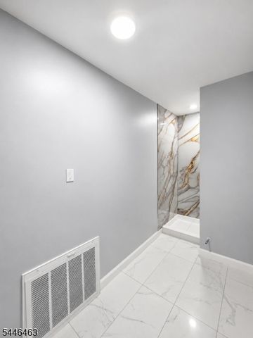 34 Tichenor Ter, Irvington Twp., NJ 07111