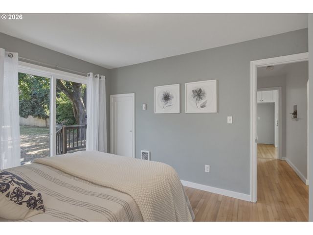 150 ELKAY Dr, Eugene, OR 97404