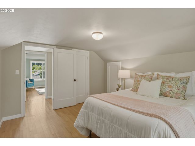 150 ELKAY Dr, Eugene, OR 97404