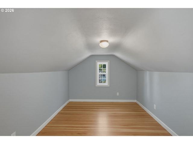 150 ELKAY Dr, Eugene, OR 97404