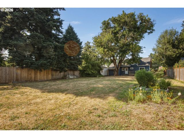 150 ELKAY Dr, Eugene, OR 97404