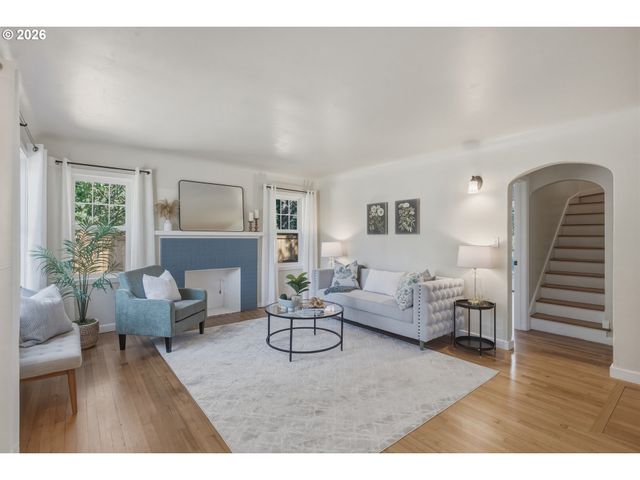 150 ELKAY Dr, Eugene, OR 97404