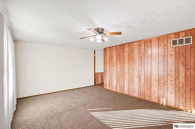 7118 Kearney Avenue, Lincoln, NE 68507