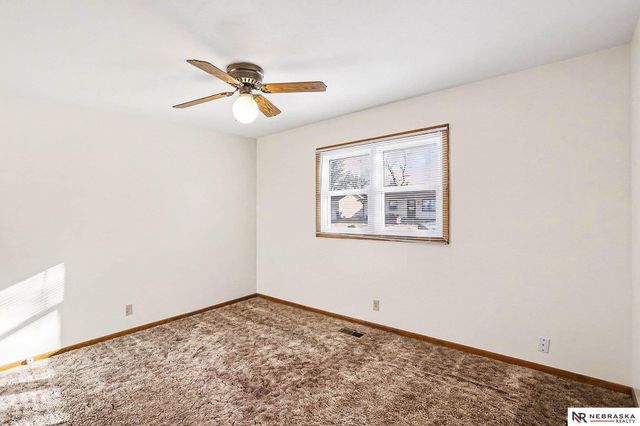 7118 Kearney Avenue, Lincoln, NE 68507