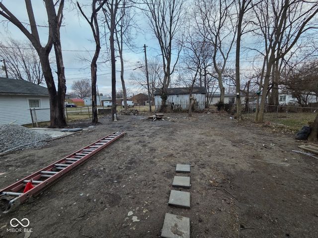 1216 Elm Street, Shelbyville, IN 46176