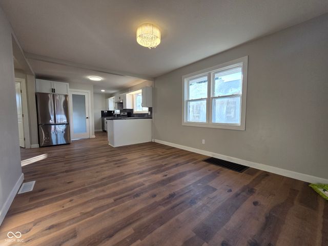 1216 Elm Street, Shelbyville, IN 46176