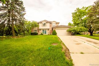 23847 Greening Drive, Novi, MI 48375