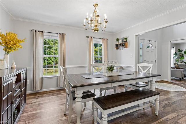 1107 Dare RD, Yorktown, VA 23692