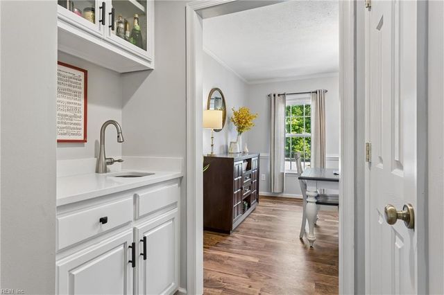 1107 Dare RD, Yorktown, VA 23692