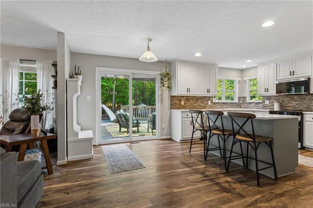 1107 Dare RD, Yorktown, VA 23692