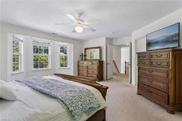 1107 Dare RD, Yorktown, VA 23692