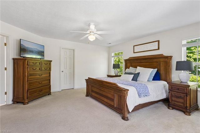 1107 Dare RD, Yorktown, VA 23692