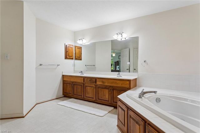 1107 Dare RD, Yorktown, VA 23692