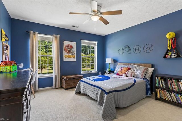 1107 Dare RD, Yorktown, VA 23692