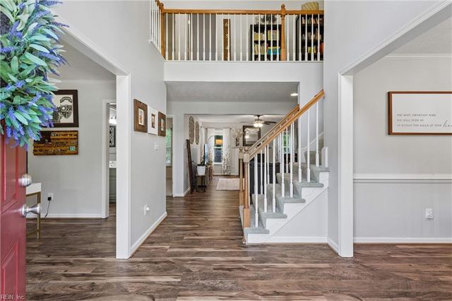 1107 Dare RD, Yorktown, VA 23692