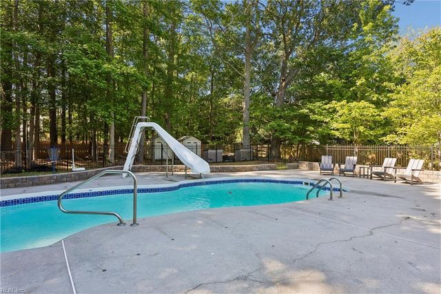 1107 Dare RD, Yorktown, VA 23692