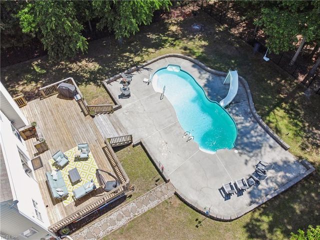 1107 Dare RD, Yorktown, VA 23692