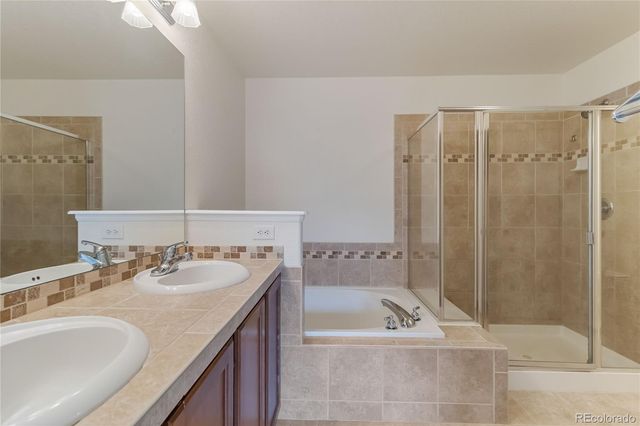 727 Crooked Y Point, Castle Rock, CO 80108