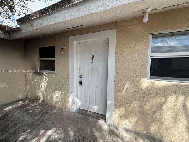 2722 NW 22nd Ct 2, Miami, FL 33142