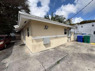 2722 NW 22nd Ct 2, Miami, FL 33142